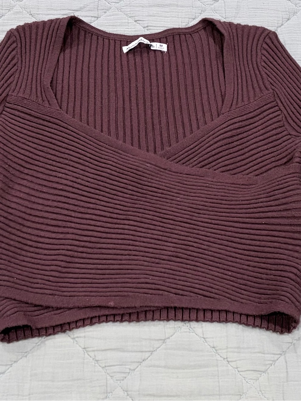 Abercrombie & Fitch Ribbed V-Neck Crop Top Sweater - Brown
